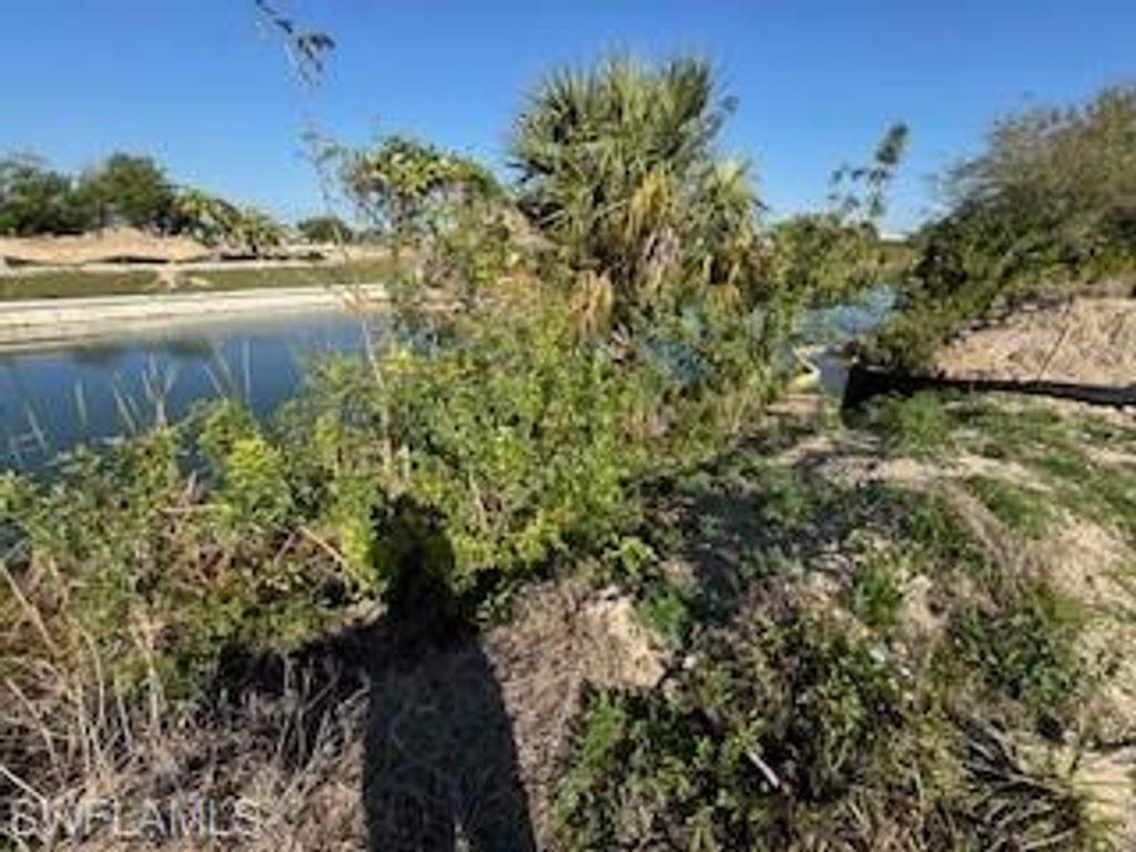 1812 NE 13th PL, CAPE CORAL, FL 33909 — photo 3