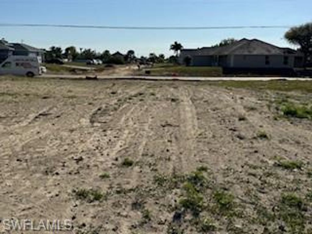 1812 NE 13th PL, CAPE CORAL, FL 33909 — photo 4
