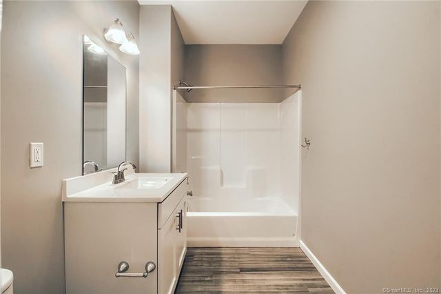 9 Steele Boulevard 201, Berlin, CT 06037