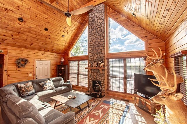 2538 State Route 725, Sugarcreek Twp, OH 45370