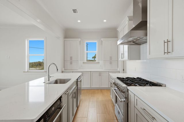 425 Gulfview Lane, Perdido Key, FL 32507