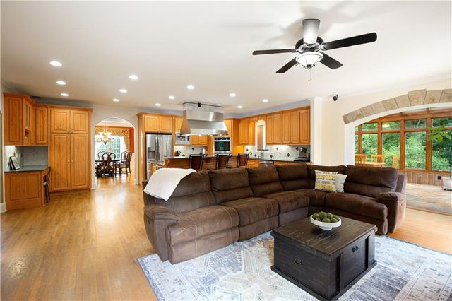 8320 Glen Lake Drive, Cumming, GA 30028