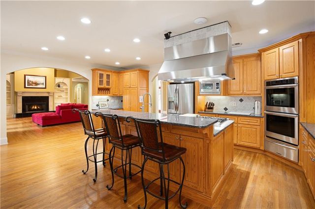 8320 Glen Lake Drive, Cumming, GA 30028