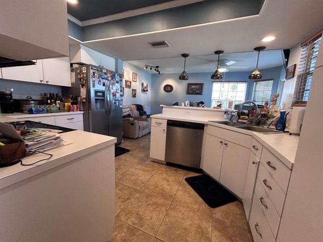 21437 54th Drive S, Boca Raton, FL 33486