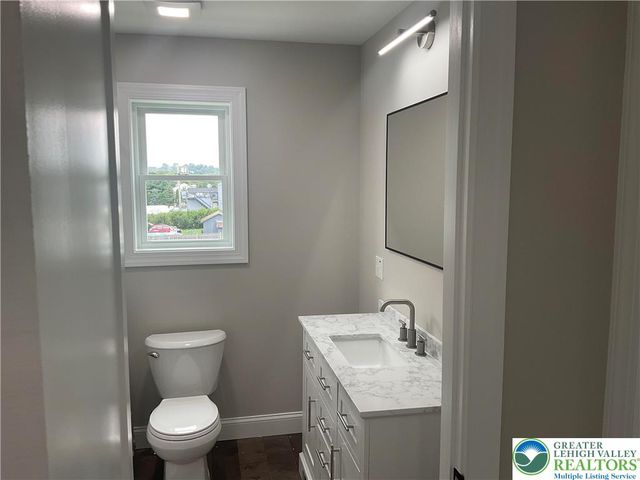 2827 Willow, North Whitehall Twp, PA 18037