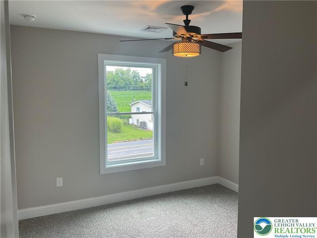 2827 Willow, North Whitehall Twp, PA 18037