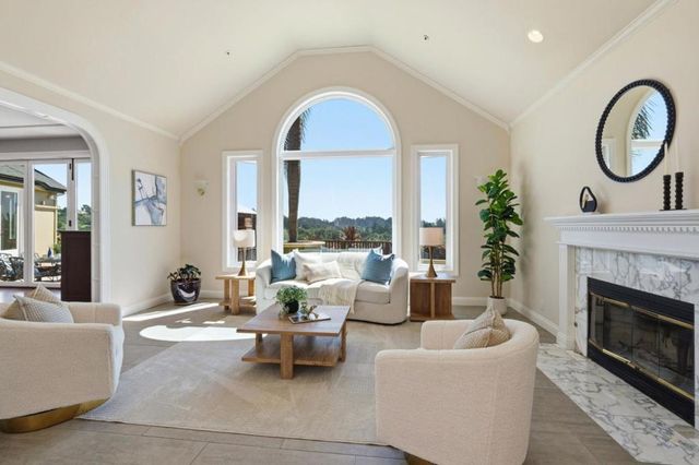 380 Mockingbird Ridge Road, Watsonville, CA 95076