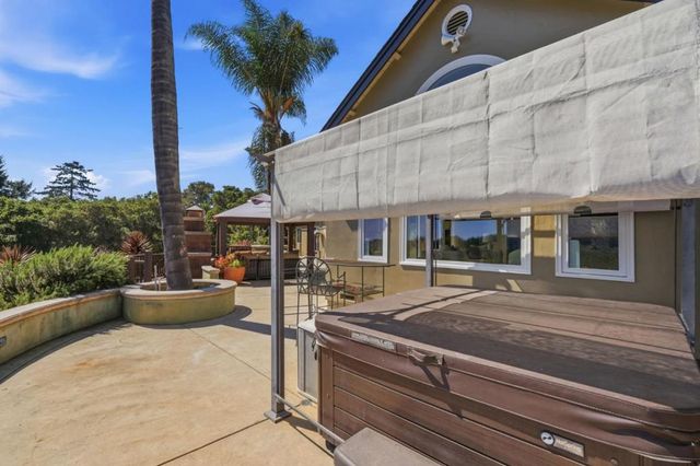 380 Mockingbird Ridge Road, Watsonville, CA 95076