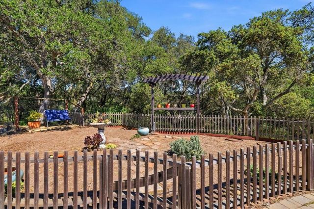 380 Mockingbird Ridge Road, Watsonville, CA 95076
