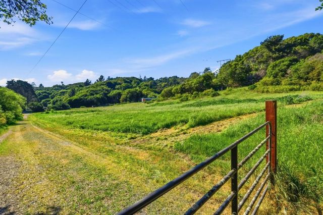 380 Mockingbird Ridge Road, Watsonville, CA 95076