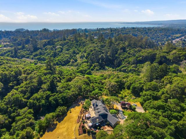 380 Mockingbird Ridge Road, Watsonville, CA 95076