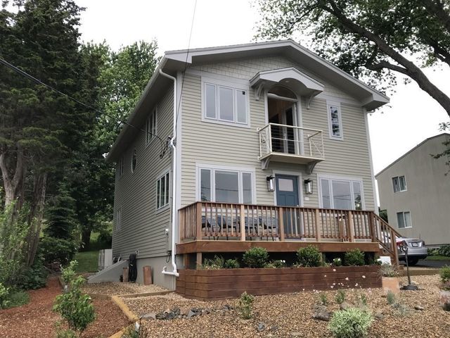88 Little Neck Road, Ipswich, MA 01938