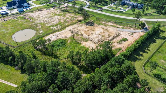 68 Willowcreek Ranch Rd, Tomball, TX 77377