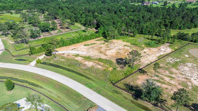 68 Willowcreek Ranch Rd, Tomball, TX 77377
