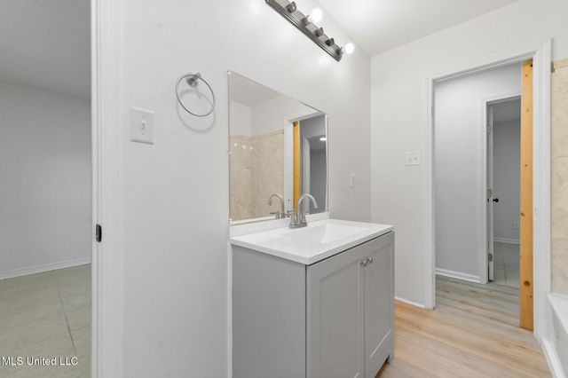 416 Shadowlawn Court, D'iberville, MS 39540