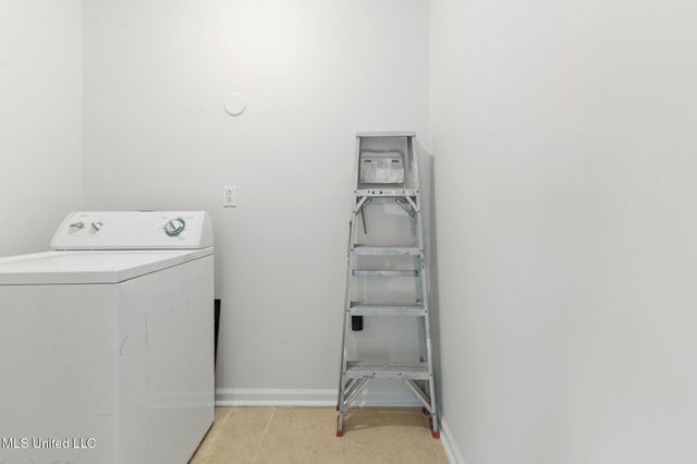 416 Shadowlawn Court, D'iberville, MS 39540