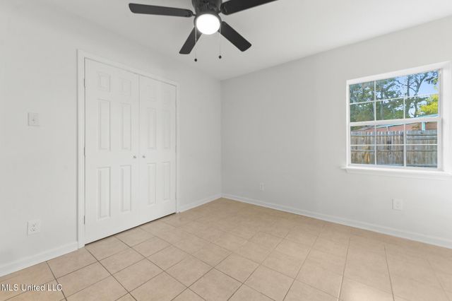 416 Shadowlawn Court, D'iberville, MS 39540