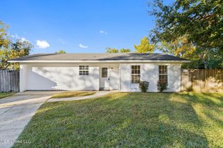 416 Shadowlawn Court, D'iberville, MS 39540