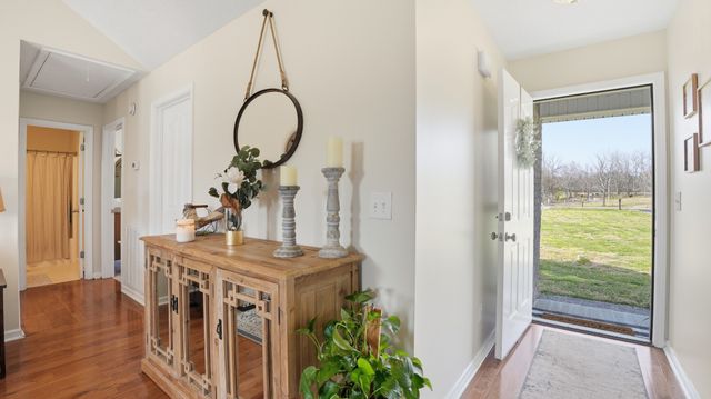 2877 Sixteenth Model Rd, Manchester, TN 37355