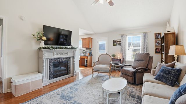 2877 Sixteenth Model Rd, Manchester, TN 37355