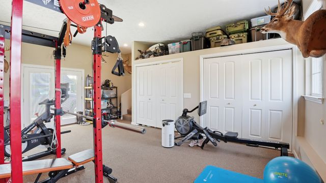 2877 Sixteenth Model Rd, Manchester, TN 37355