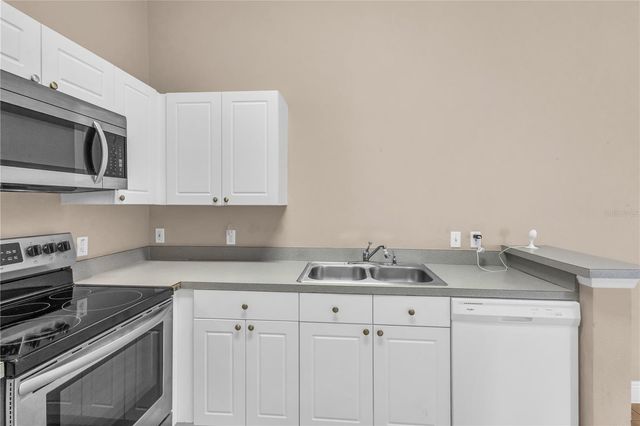 8810 GRAND PALMS CIRCLE B, Kissimmee, FL 34747