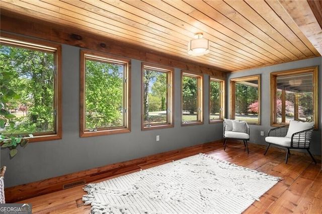 212 Hickory Oak Hollow, Cumming, GA 30040