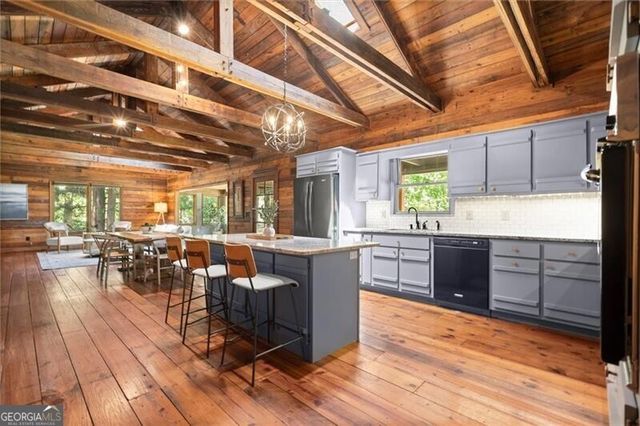 212 Hickory Oak Hollow, Cumming, GA 30040