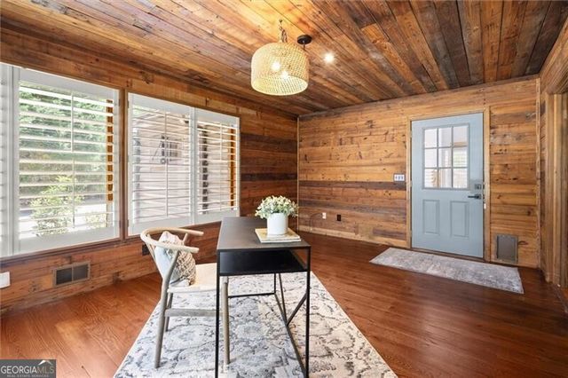 212 Hickory Oak Hollow, Cumming, GA 30040