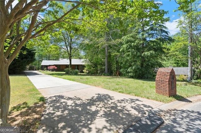212 Hickory Oak Hollow, Cumming, GA 30040