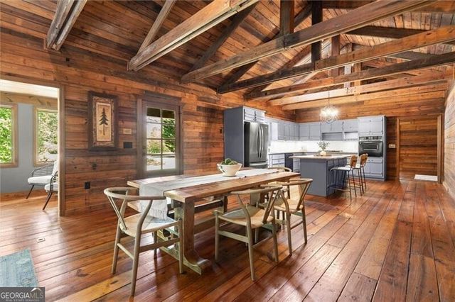 212 Hickory Oak Hollow, Cumming, GA 30040