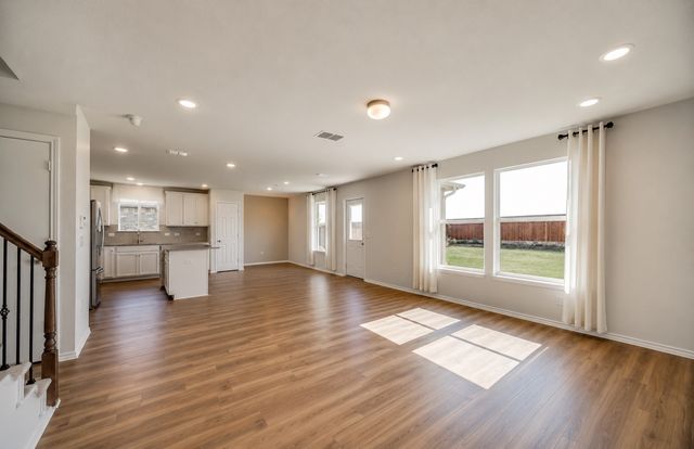 1806 Aslynn Circle, Aubrey, TX 76227