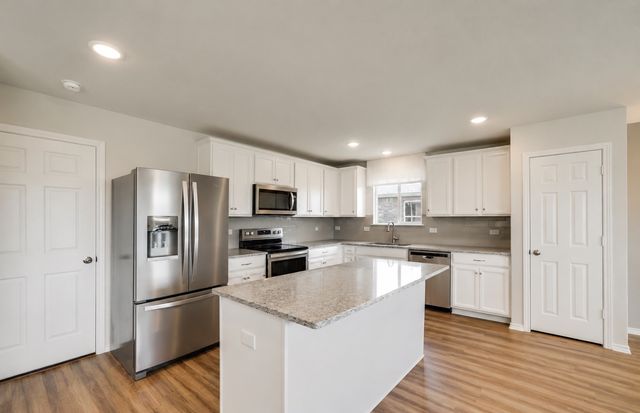 1806 Aslynn Circle, Aubrey, TX 76227