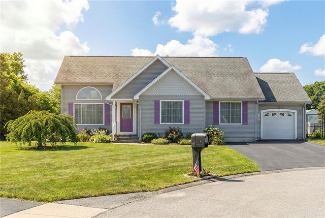 36 Great Oak Drive, Warwick, RI 02886