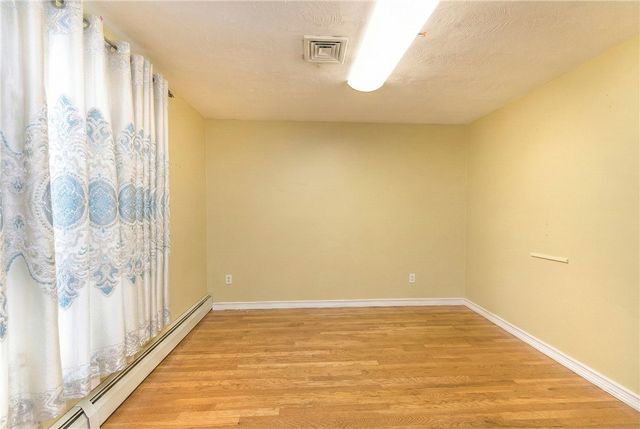 36 Great Oak Drive, Warwick, RI 02886