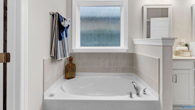 214 Crane Hollow Lane, Huntsville, AL 35811