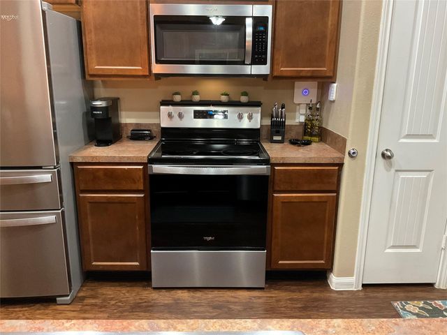 11363 Burning Tree Drive, Montgomery, TX 77356
