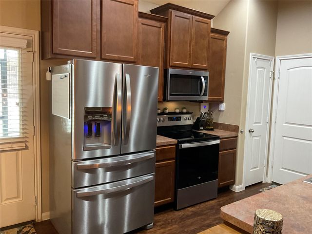 11363 Burning Tree Drive, Montgomery, TX 77356