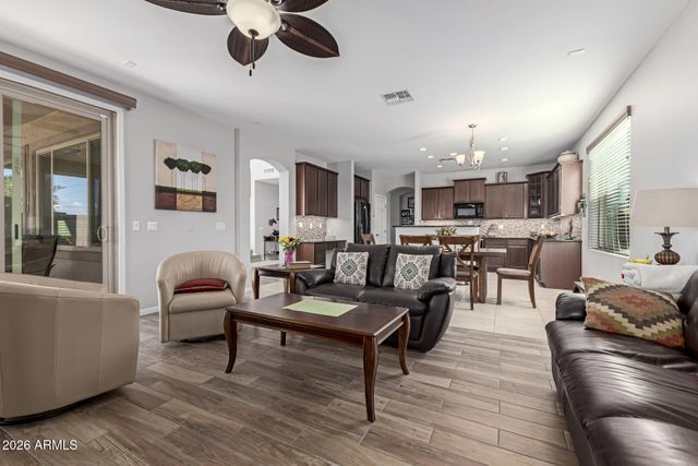 21388 N LILES Lane, Maricopa, AZ 85138