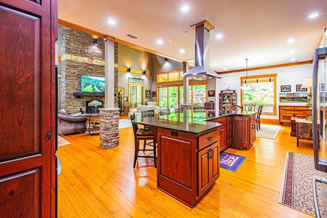 190 Still Road, Clarkesville, GA 30523