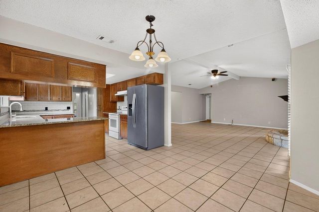 1002 Adventure LN, Cedar Park, TX 78613