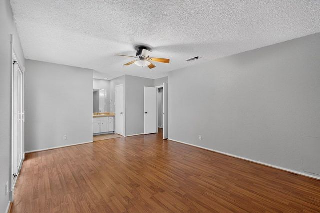 1002 Adventure LN, Cedar Park, TX 78613