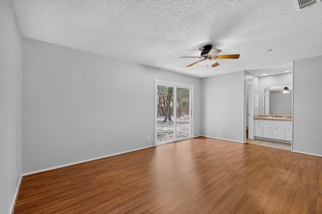 1002 Adventure LN, Cedar Park, TX 78613
