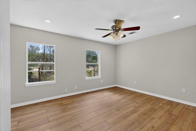 1002 Adventure LN, Cedar Park, TX 78613