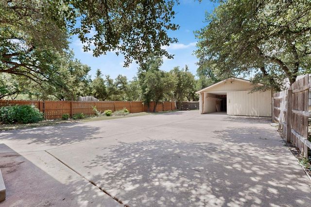 1002 Adventure LN, Cedar Park, TX 78613