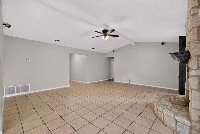 1002 Adventure LN, Cedar Park, TX 78613