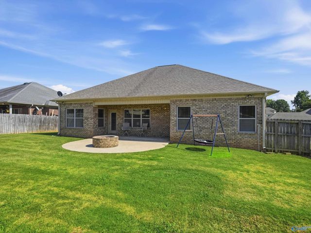 101 Birch Falls Drive, Hazel Green, AL 35750
