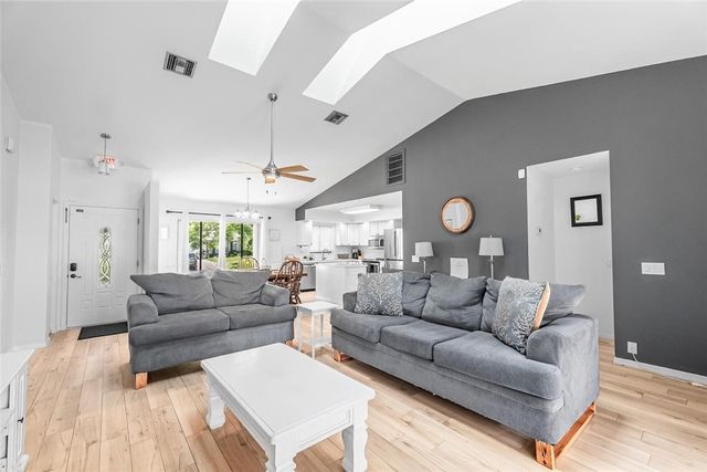 1616 20th Street SW, Vero Beach, FL 32962