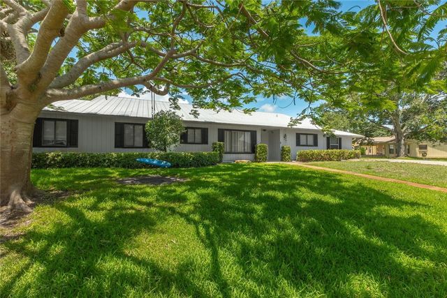 1616 20th Street SW, Vero Beach, FL 32962