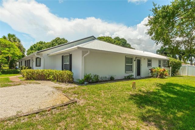 1616 20th Street SW, Vero Beach, FL 32962